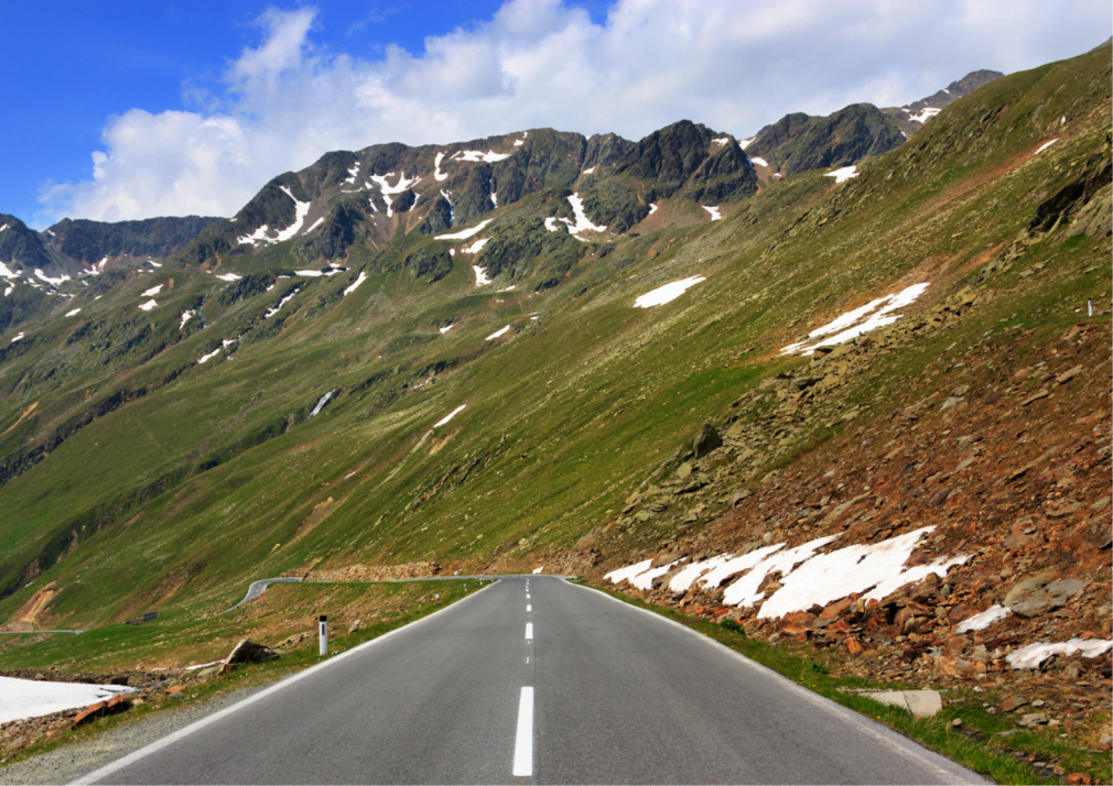 Höchstgeschwindigkeit in Österreich: Begrenzungen, Geschwindigkeiten und Strafen